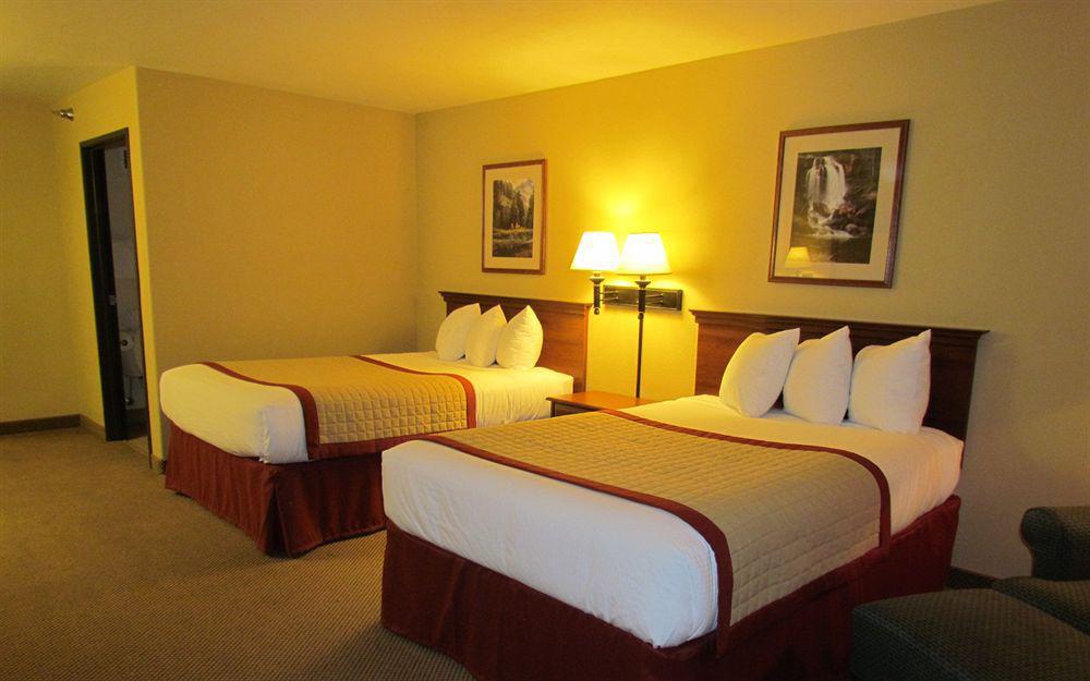 & Hotel 2*